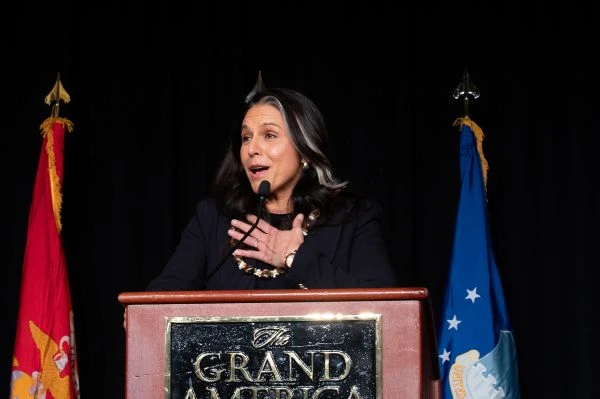 Close-up of Tusli Gabbard, Director of National Intelligence, giving her speech at Utah's 8th Annual Language Conference